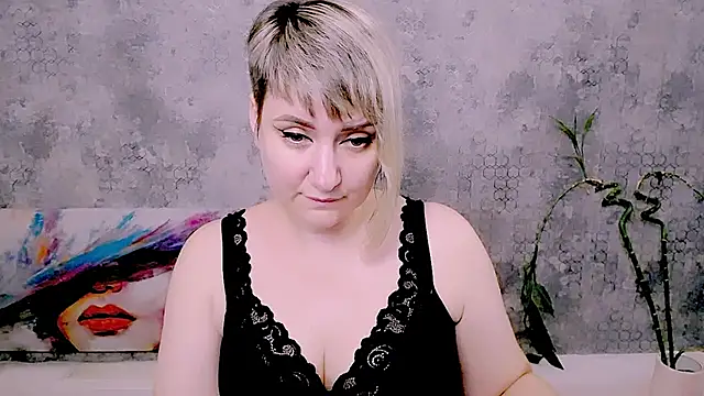 Djullia Adlı Modelin Canlı XXX Sohbeti