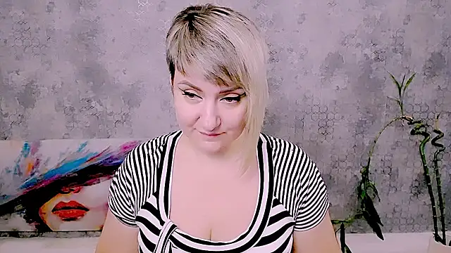 Živý XXX chat Djullia