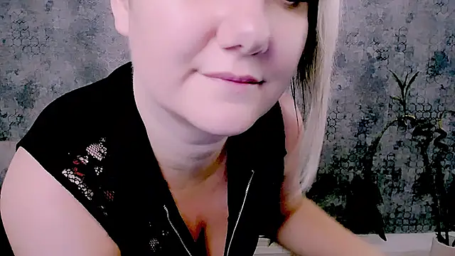 Djullia Adlı Modelin Canlı XXX Sohbeti