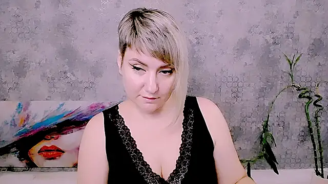 Živý XXX chat Djullia