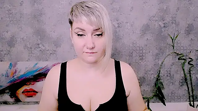 Djullia Chat XXX live