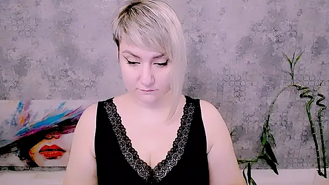 Djullia live XXX chat