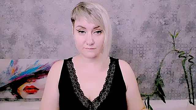 Djullia 라이브 XXX 채팅