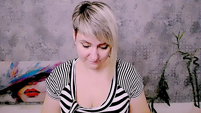 Djullia – Live XXX-chat