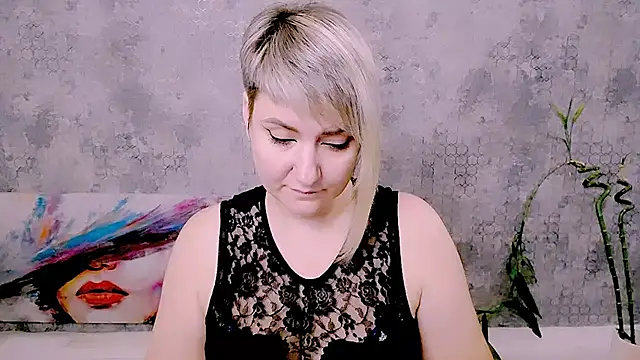 Djullia Adlı Modelin Canlı XXX Sohbeti