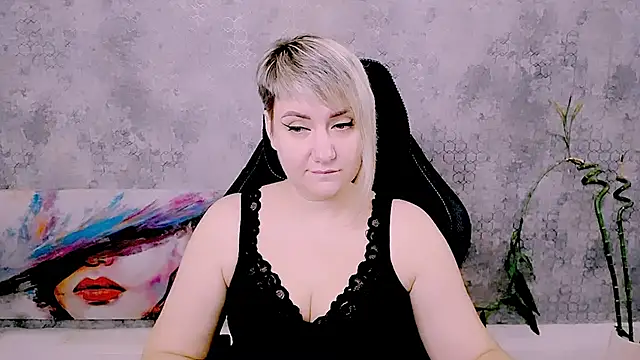 Djullia Chat XXX live