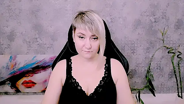 Chatroom XXX en direct de Djullia