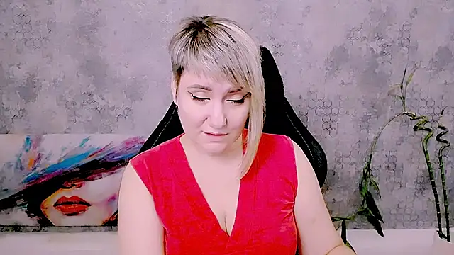 XXX chat uživo modela Djullia