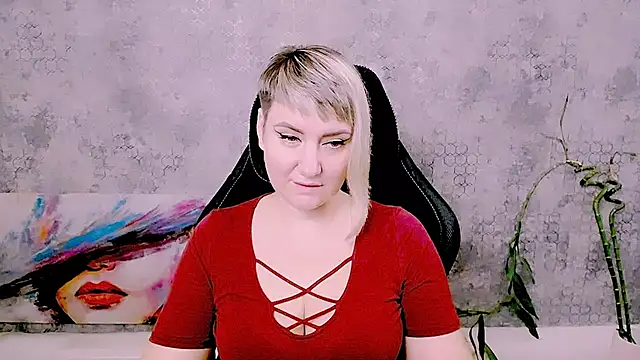 Djullia 라이브 XXX 채팅