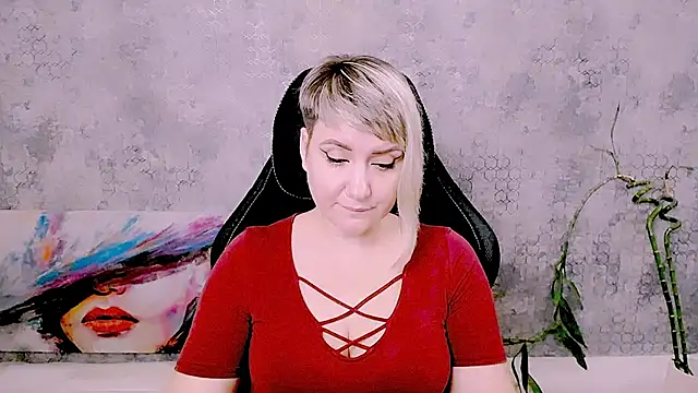 Chat +18 de Djullia ao vivo