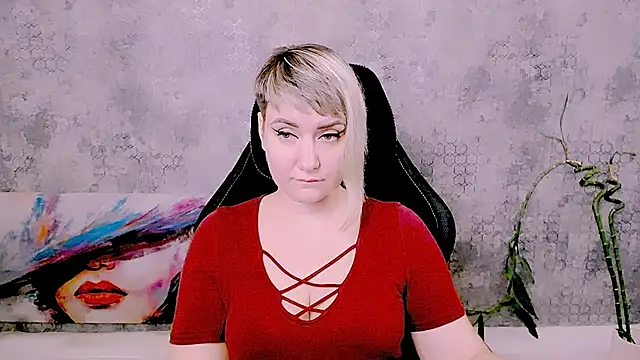 Djullia Chat XXX in diretta