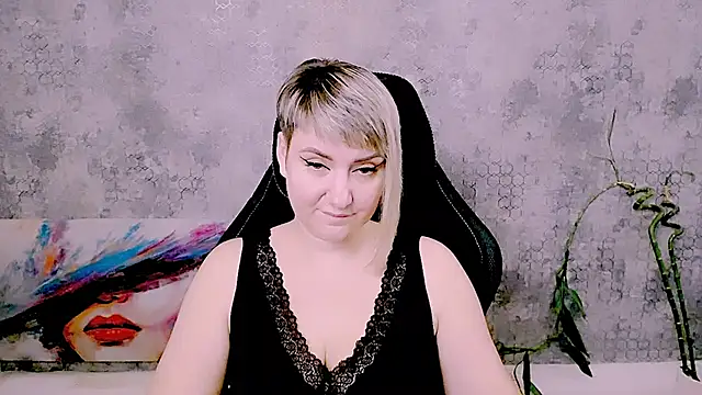 Djullia Chat XXX live