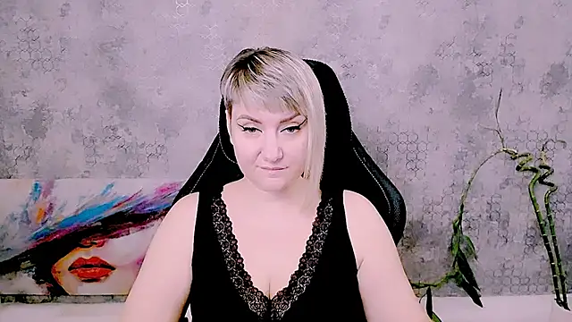 Djullia's Live XXX Chat