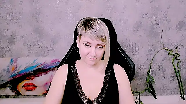 Djullia Chat XXX in diretta