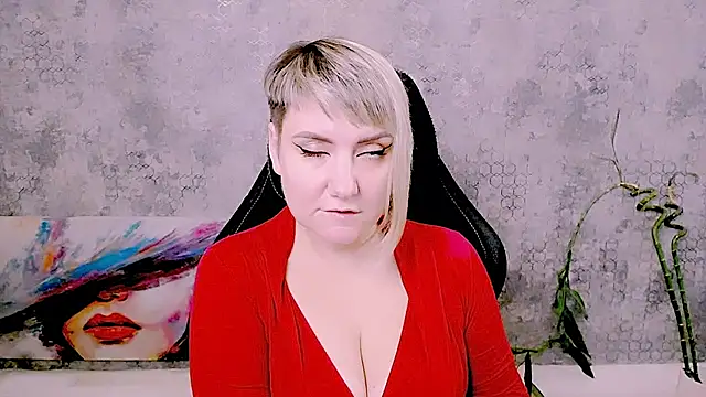 XXX chat uživo modela Djullia