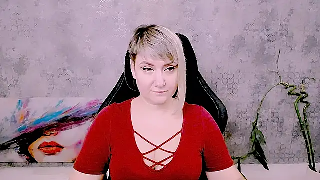 Онлайн чат XXX Djullia