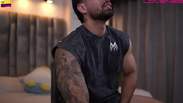 john_king29 网络视讯表演