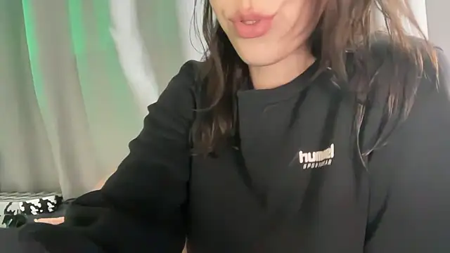 Karrolliza's Webcam Show