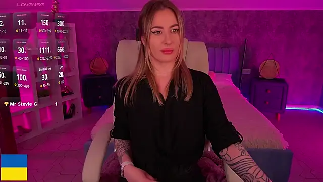 צ'אט XXX בשידור חי של ArolinaNight