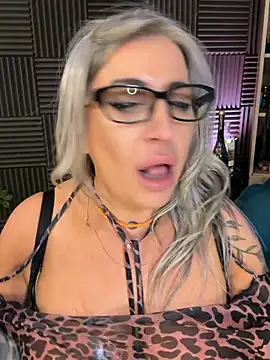 Little_Naughty30 live XXX chat
