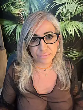 Show de Little_Naughty30 na webcam