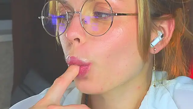 Онлайн чат XXX sinteas