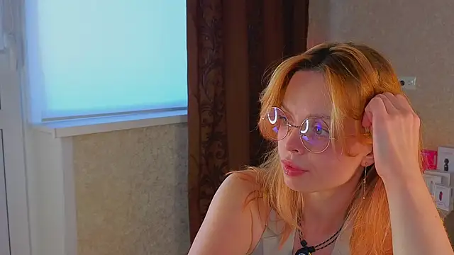 sinteas Adlı Modelin Canlı XXX Sohbeti