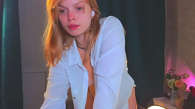 sinteas Adlı Modelin Canlı XXX Sohbeti