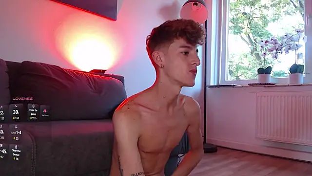 Show modela Felipe_Baker na web-kameri