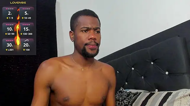 santi_brown webcam show