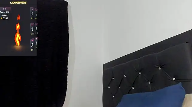 santi_brown Webcam show