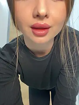 KrisMagnoly's Live XXX Chat