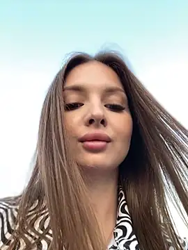 Chat +18 de KrisMagnoly ao vivo