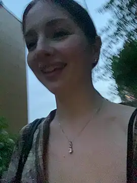KrisMagnoly's Live XXX Chat
