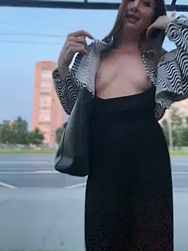 Show modela KrisMagnoly na web-kameri