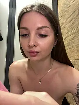 عرض كام KrisMagnoly