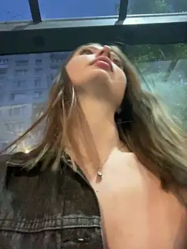 KrisMagnoly's Live XXX Chat