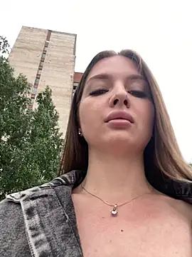 KrisMagnoly's Live XXX Chat
