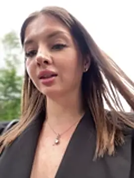 KrisMagnoly's Live XXX Chat