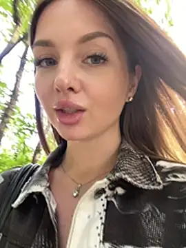 Chat +18 de KrisMagnoly ao vivo