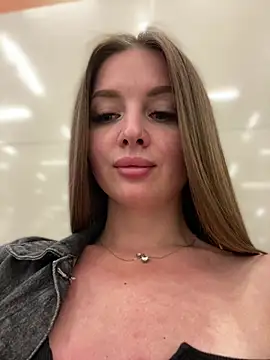 KrisMagnoly's Live XXX Chat