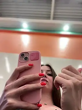 KrisMagnoly Chat XXX live