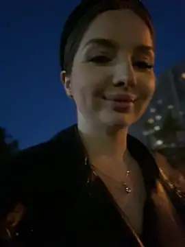 KrisMagnoly Chat XXX in diretta