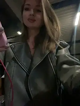 KrisMagnoly's Live XXX Chat