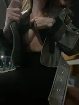 Chat soba uživo modela KrisMagnoly