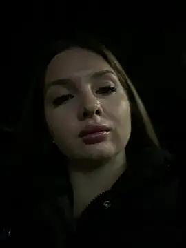 Chat +18 de KrisMagnoly ao vivo