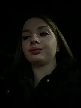 KrisMagnoly Chat XXX live
