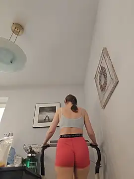 Happy_Gym_Year – Live XXX-chat