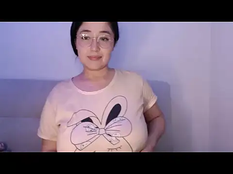 Elina_Rose888 élő XXX-chatje