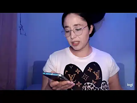 צ'אט XXX בשידור חי של Elina_Rose888